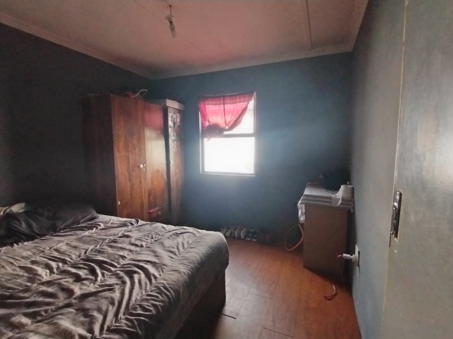  Bedroom Property for Sale in Lavender Hill Western Cape